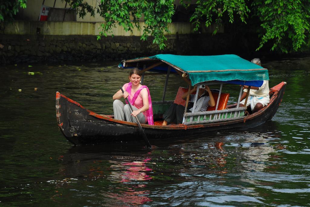 سكن رحيم Alappuzha المظهر الخارجي الصورة